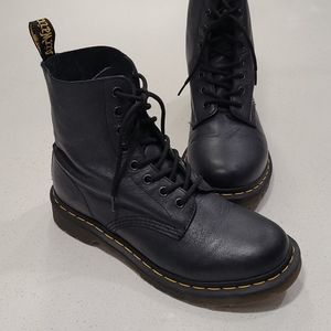 Dr. Martens Pascal 1460
